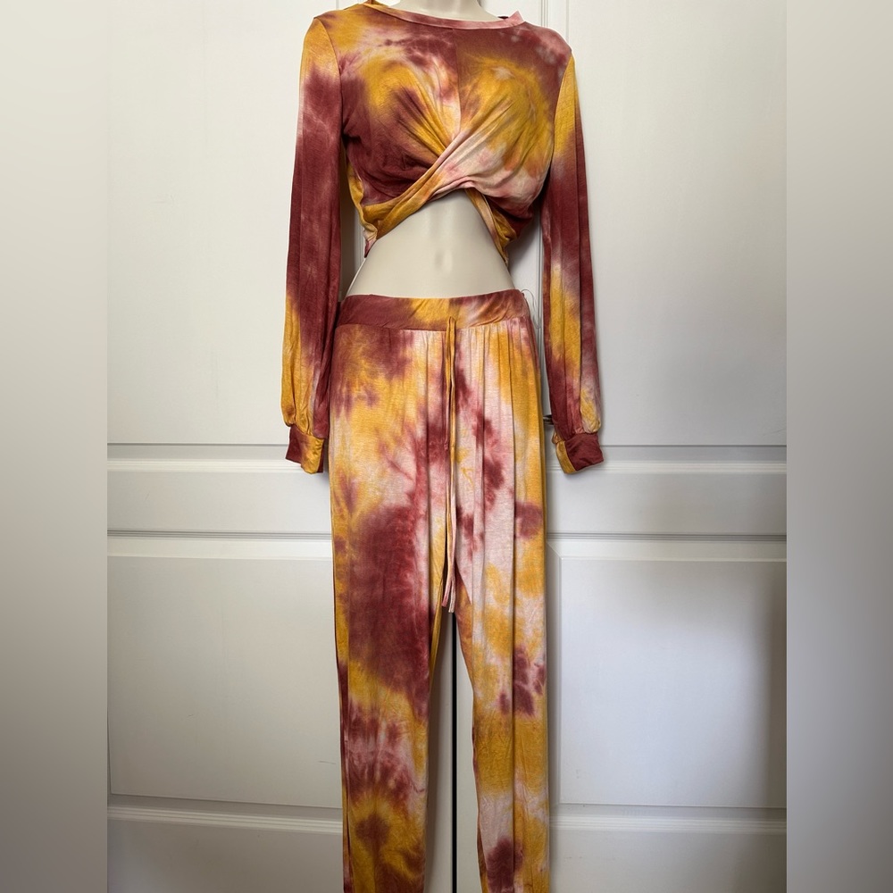 Comfy 2 piece Tie Dye Jogger Set